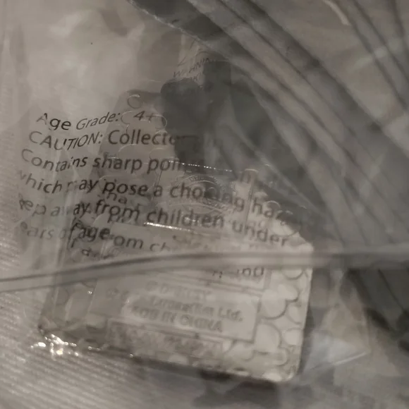 🏰Disneyland Resort Star Wars Galaxy's Edge Collector Pin And ID Lanyard - Picture 6 of 6